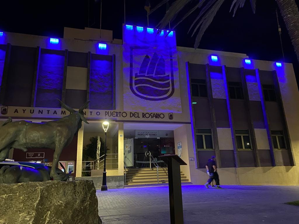 Iluminación fachada Ayuntamiento Puerto del Rosario (Fuerteventura-Canarias)