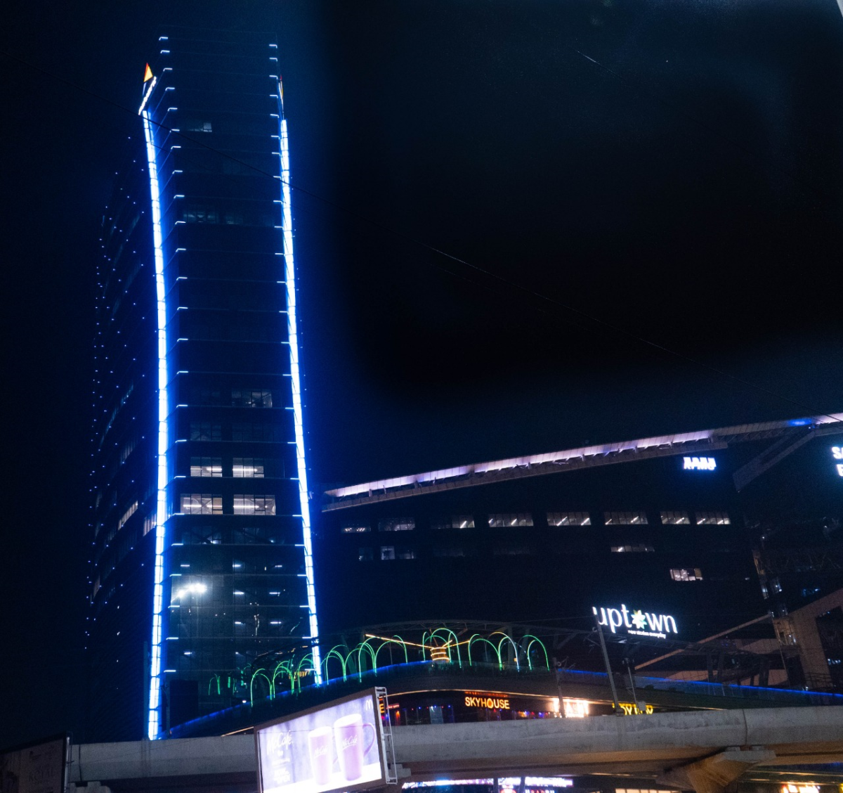Blue Lighting of Advant Business Park
