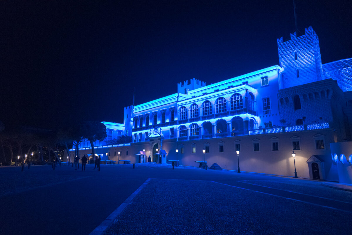 Palais princier en bleu pour la JMD